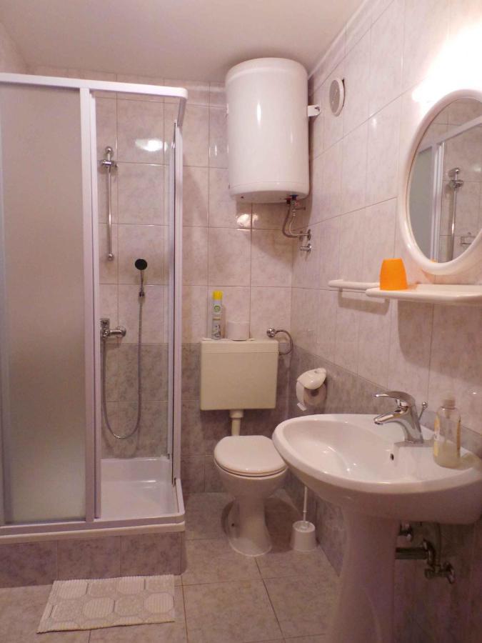 Apartment In Valbandon/Istrien 11261 エクステリア 写真